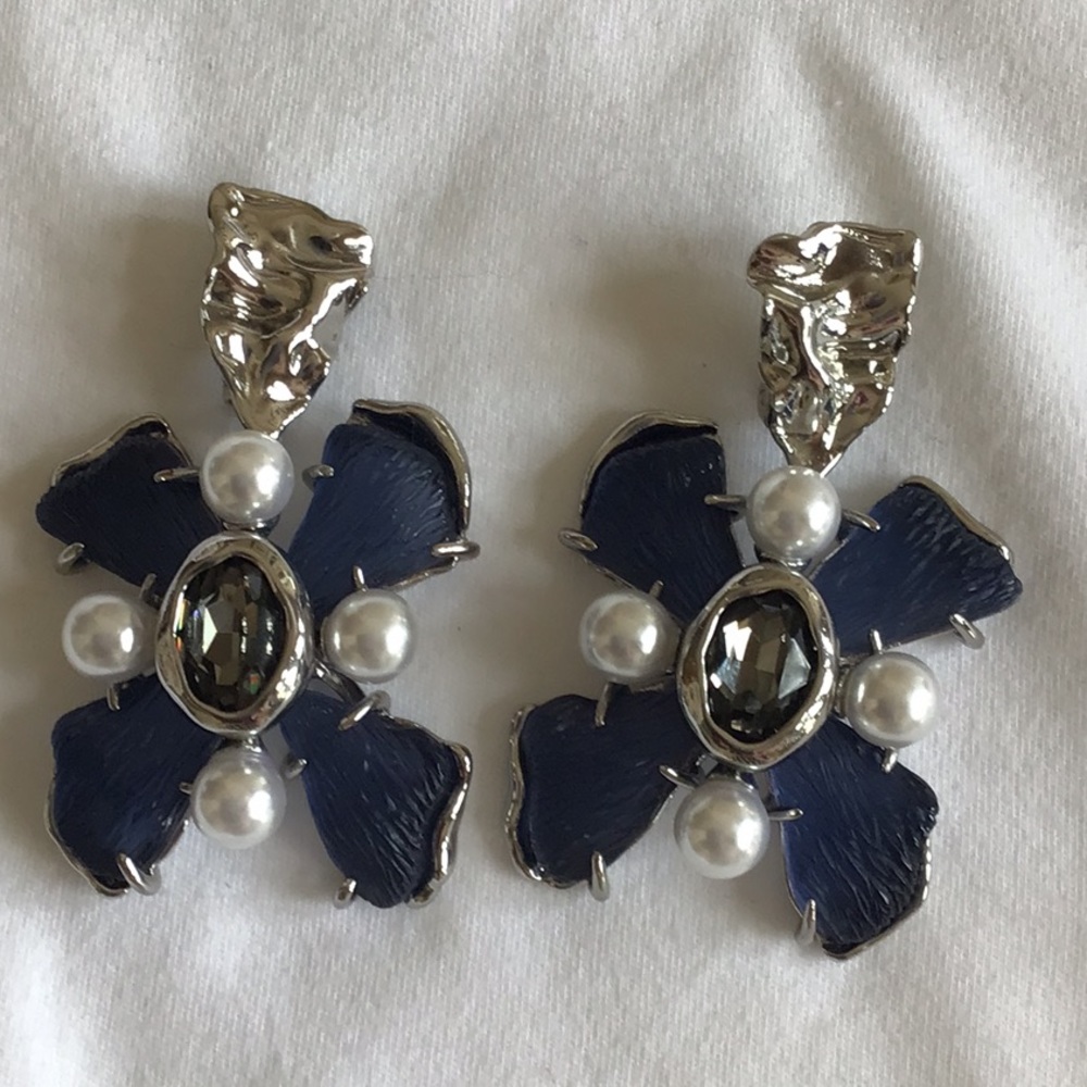 Alexis Bittar earring